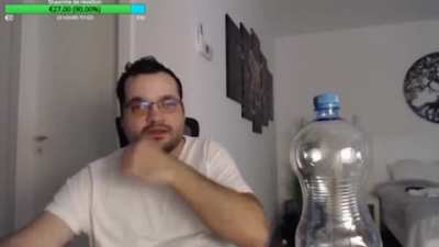 "Imi place s-o mananc" ( ͡&deg; ͜ʖ ͡&deg;)