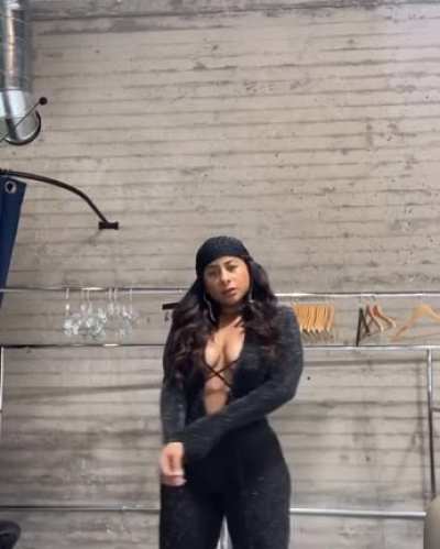 Cierarogers sexy big ass 😍😚🍑🖤🖤<wbr>🖤