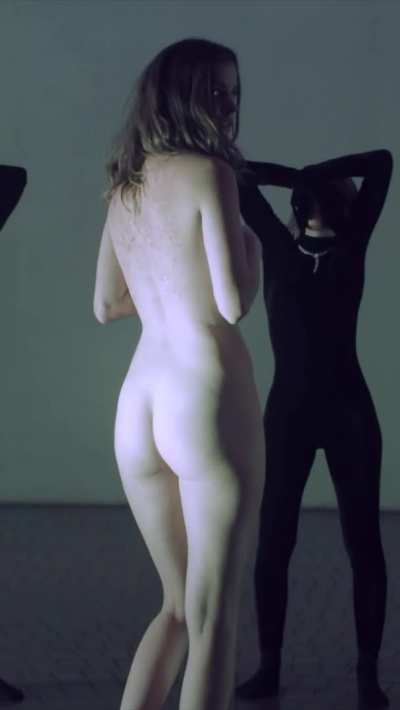 Barbara Palvin's great backstory in 'Serpentine' (2022)