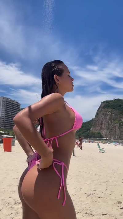 Agnes Nunes