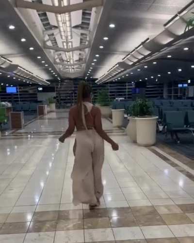 Y&rsquo;all gotta post more of her‼️