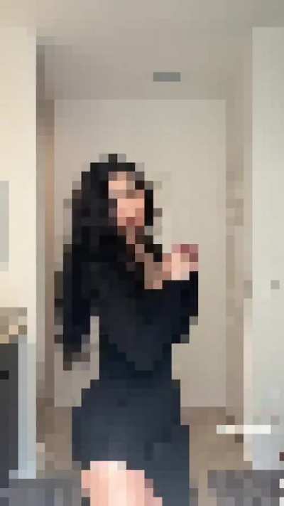 She&rsquo;s dressed all nice and fancy for her date with her alpha , too bad you can&rsquo;t see it losers &amp;lt;3