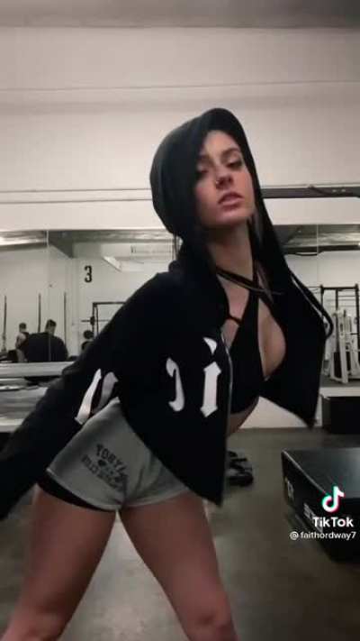New Years resolution is to go to the gym