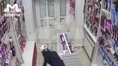 Sex shop employee chases robber off with 10-inch dildo.