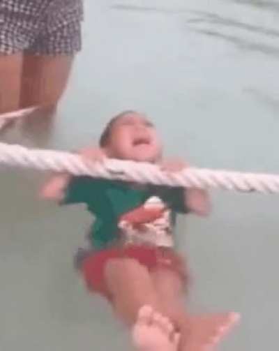 Help, I don't know how to swim!