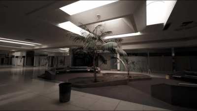 Pekora BGM Playing on an Abandoned Mall's Speakers