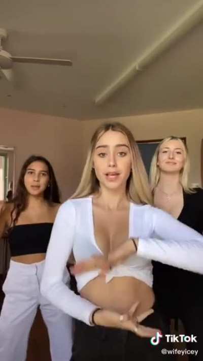 I&rsquo;m confused why the middle girl always shows off her tits and her friends don&rsquo;t