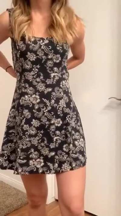 Wearing a dress this way opens up a lot of possibilities ;) 💦