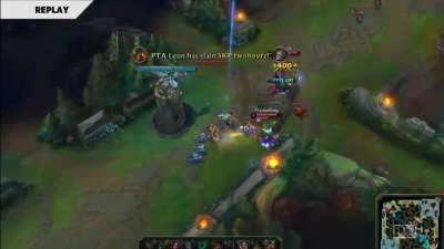 Another "Illegal" Nautilus Hook!!! In a match of the german Prime League, between Penta 1860 and SK Gaming Prime, PTA "Leon" connected a very questionable Naut-Hook on the enemy Orianna!
