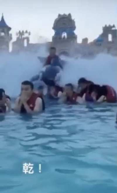 Some people just want to kill the cameraman