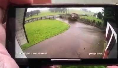 When your mammy says there&rsquo;s a fry ready *And* the latest Farmer&rsquo;s Journal just arrived...