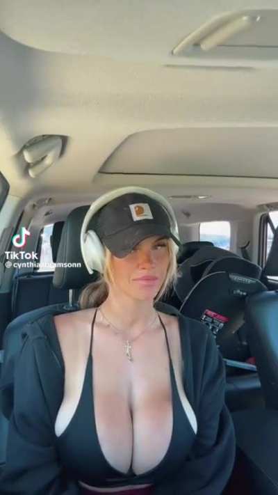 @cynthiaabramsonn 