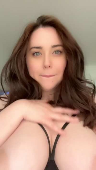 You should add &lsquo;breeding a busty Canadian&rsquo; to your to-do list 🤭
