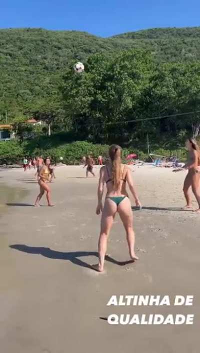 Look at that ball go