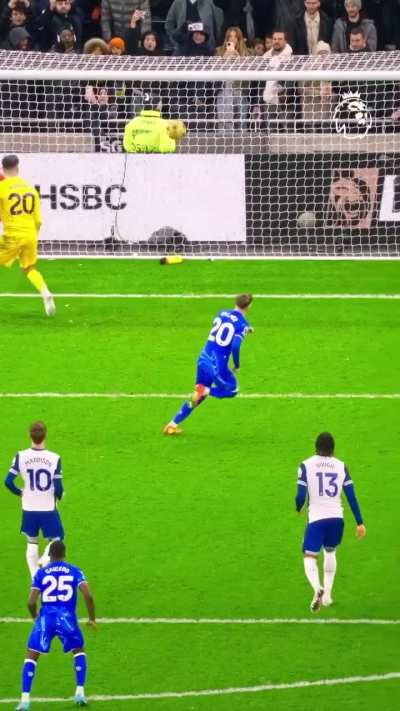 Tem algu&eacute;m que jogue mais bola na Inglaterra que Cole Palmer atualmente?