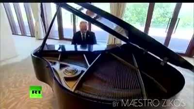 Trump &icirc;și ia adio de la WAGTHRO. Good bye WAGTROman nambăr uan!😢😢😢