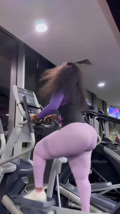 Gymmm🍑🍑