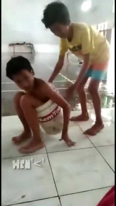 WCGW if I sit here