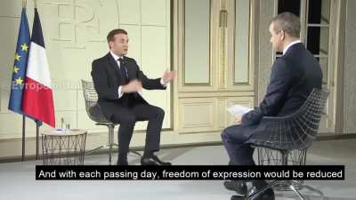 Meskipun Konsep La&iuml;cit&eacute; Tidka Memiliki Kesesuaian Dengan Lingkungan di Indonesia, Setidaknya Orang Indonesia Lebih Mengedepankan Budaya Membaca Dibandingkan Dengan Budaya Mendengar. Essentially, Macron Nailed This Interview!