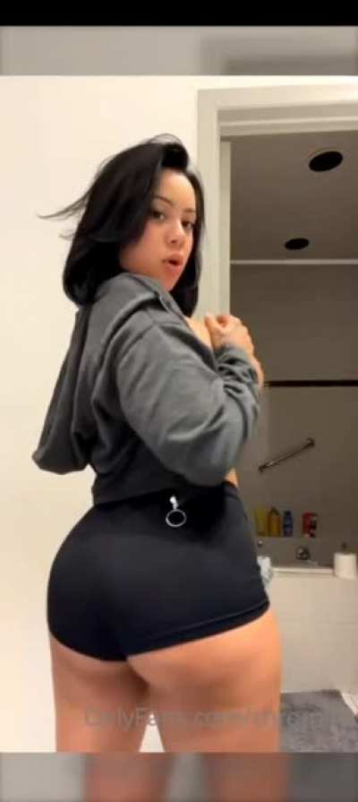 Chromazz Big Tittys