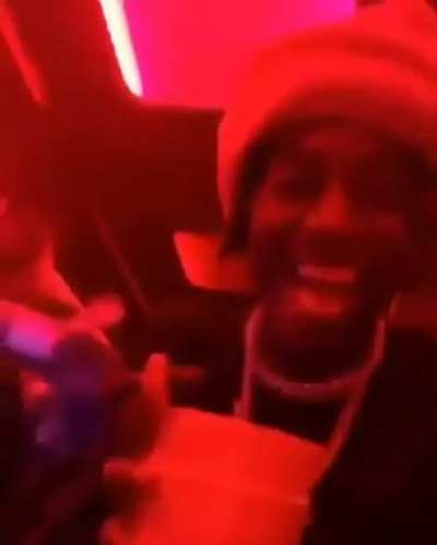 This literally my favorite snippet video of his, still sad this song never got officially released