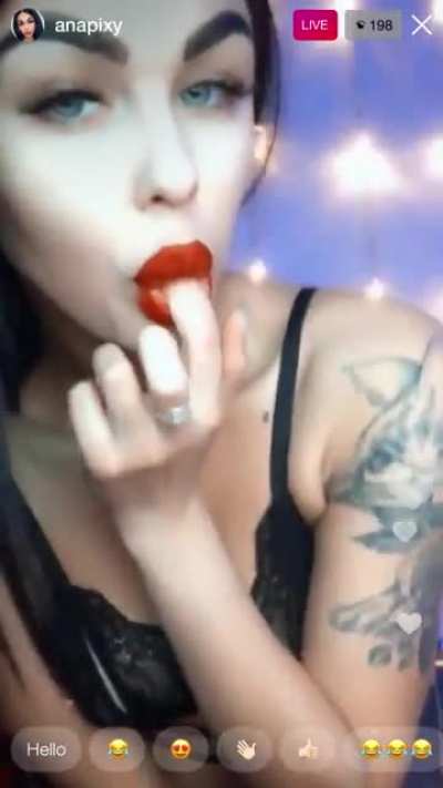 she’ll spread it, you eat it😈