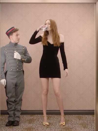 Leggy in elevator