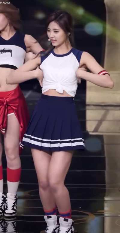 Tzuyu (ft. Momo)