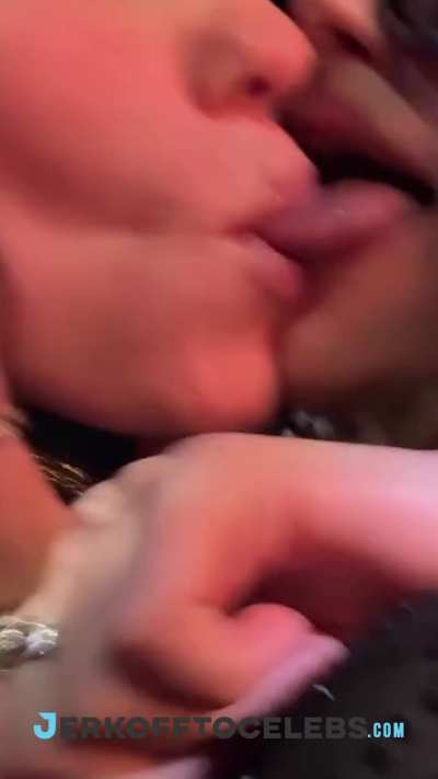 Billie Eilish sucking Odessa A&rsquo;zion&rsquo;s tongue