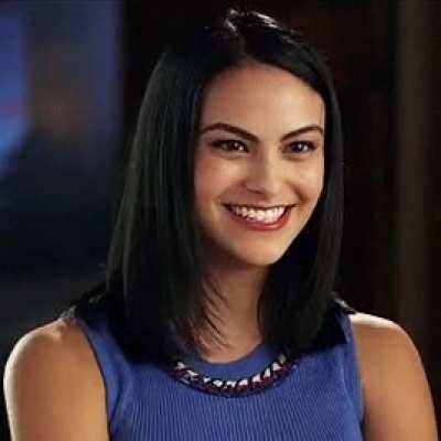 Just want to facefuck the shit out of Camila Mendes cute face