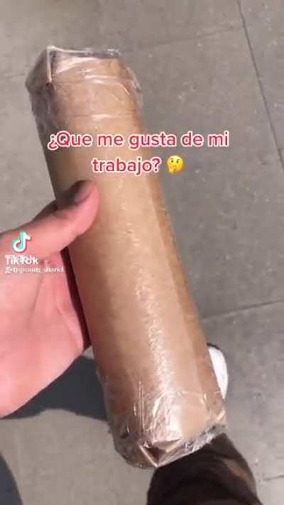 Ella es muy madura para entrar a este local