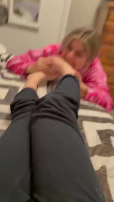 toe sucking