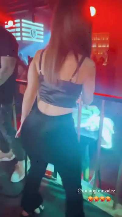 como lo mueve