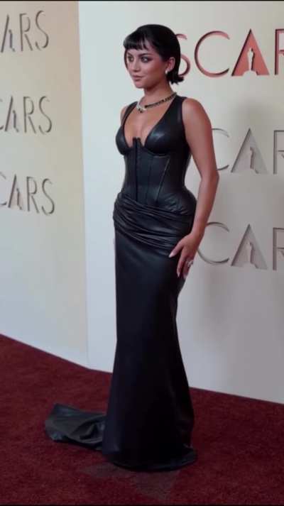 Oscars red carpet