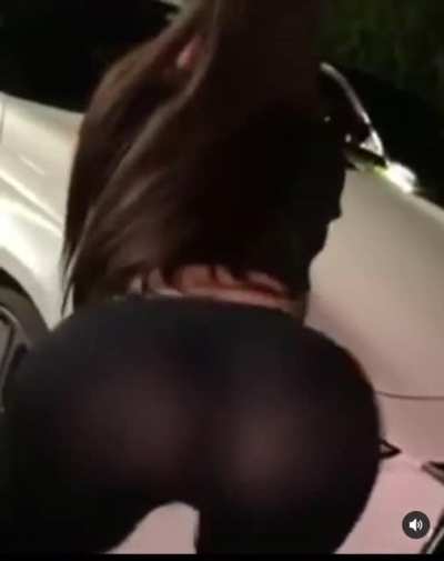 😩