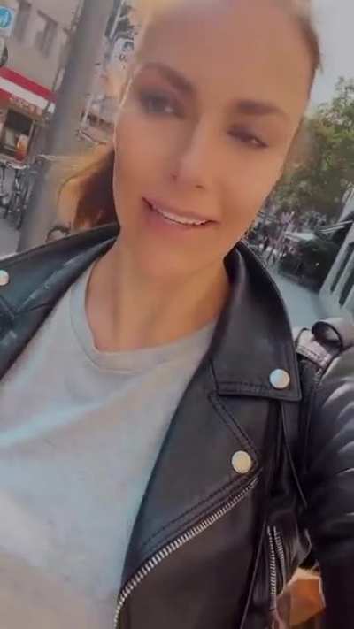 Jiggle
