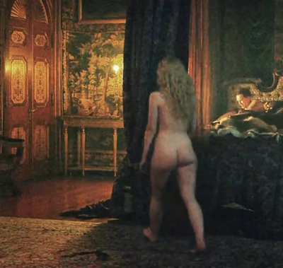 Elle Fanning 