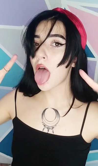 all day i watch hentai and i am very horny<wbr>🥺👉👈💫