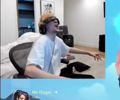 Xqc tries vr porn