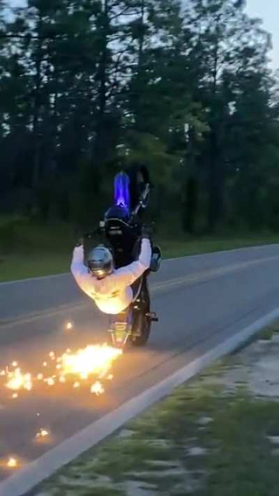 Booty draggin
