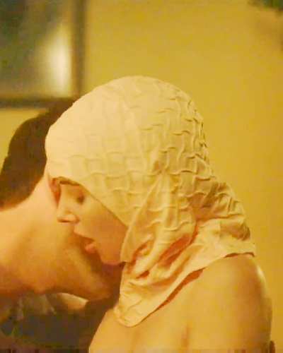 Alison Brie in "Horse Girl" (2020)