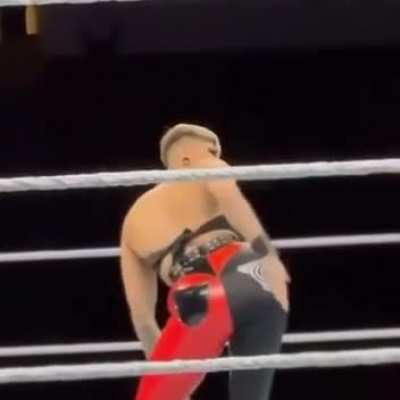 Rhea Ripley 👋 🍑