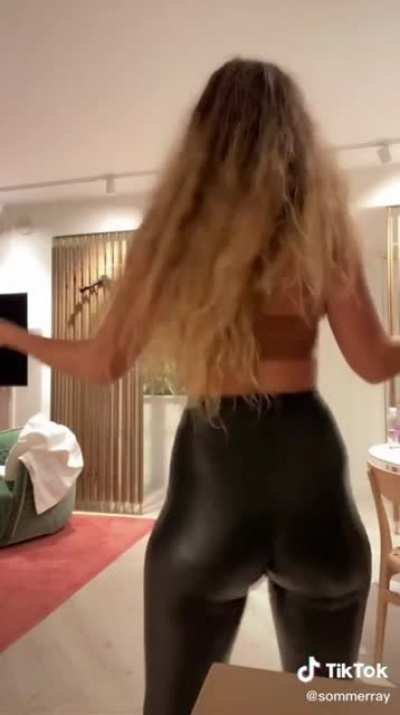 🍑🍑
