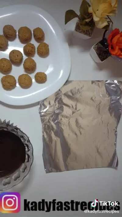 Only 3 INGREDIENTS and 10 minutes sweet recipe for Christmas