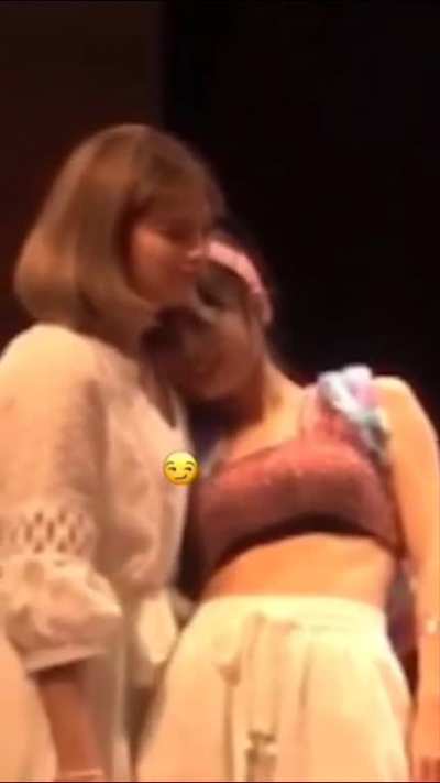 Momo taking a peek