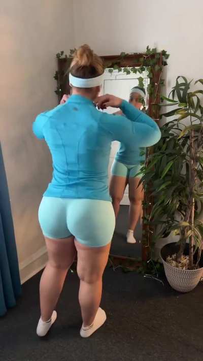 She getting thicker every time 😮&zwj;💨