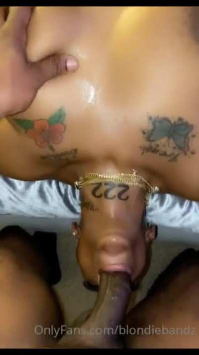 She SO sexy 😍