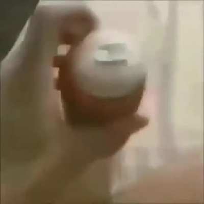 Gecenin 3&uuml;nde coca cola a&ccedil;ıyorumdur