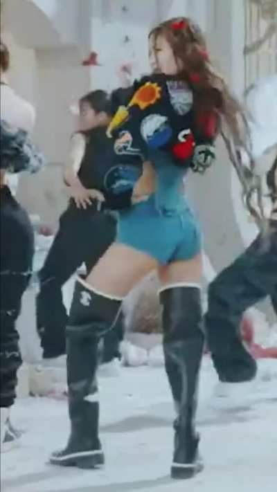 Sorry can’t help it im being hard right now by watching that ass of yours baby girl 🥵🥵👅👅
