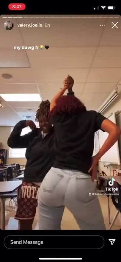 Aaaaahhhh 🍑🍑